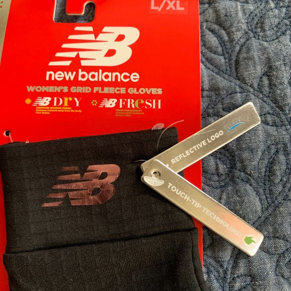 NWT New Balance Women's Grid Fleece Gloves, sz L/XL, Reflective Logo, Touch Tip - Picture 4 of 4